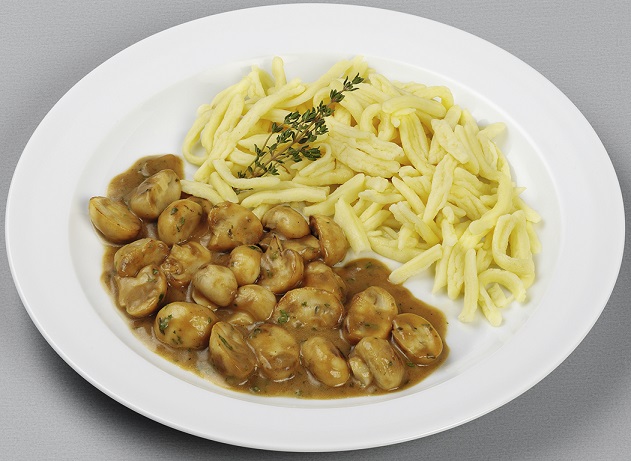 Cremiges Champignonragout mit Spätzle - Johanniter Menüservice Hannover
